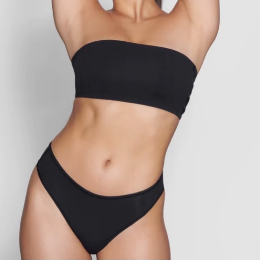 skims onyx fits‎ everybody bandeau COLOR BLACK SIZE XS NWT